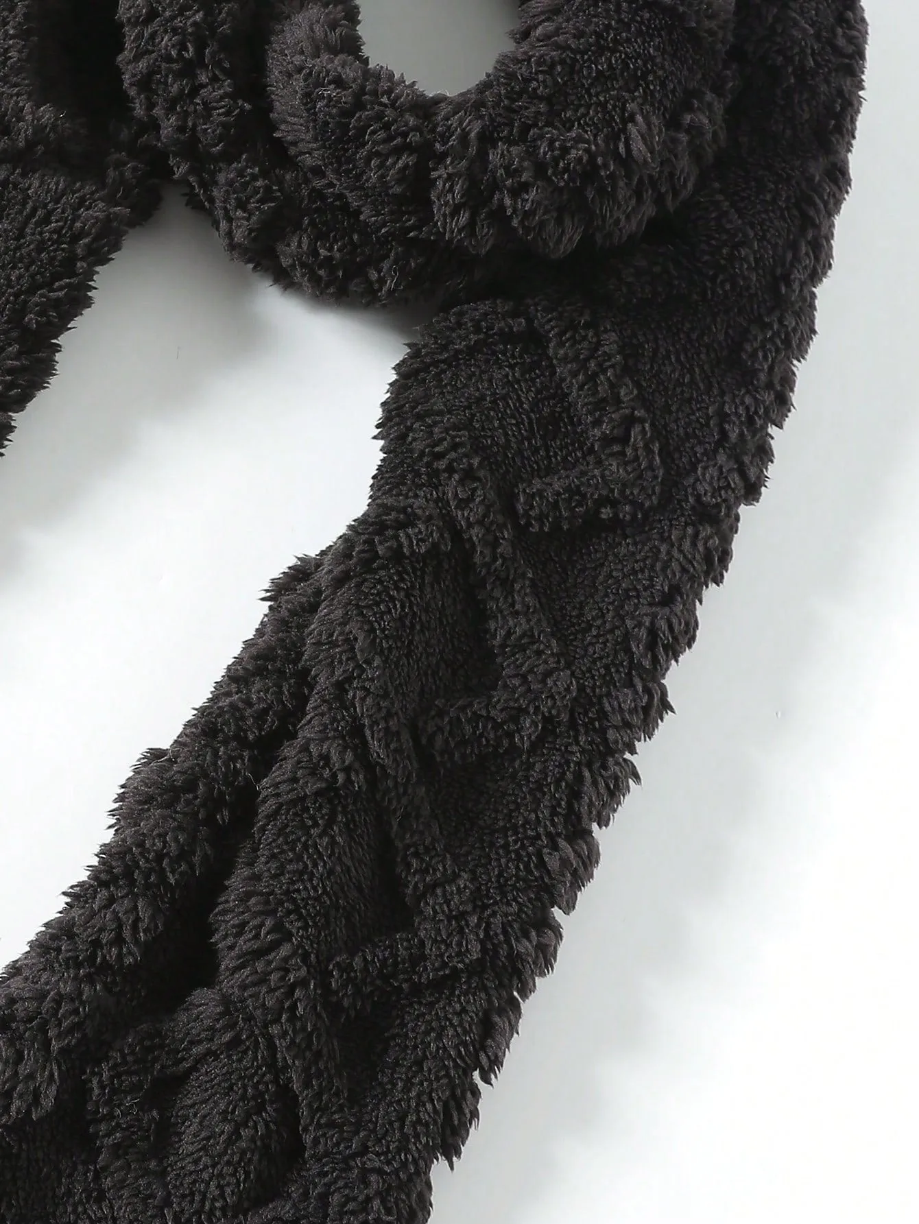 1pc Embossed Plush Scarf