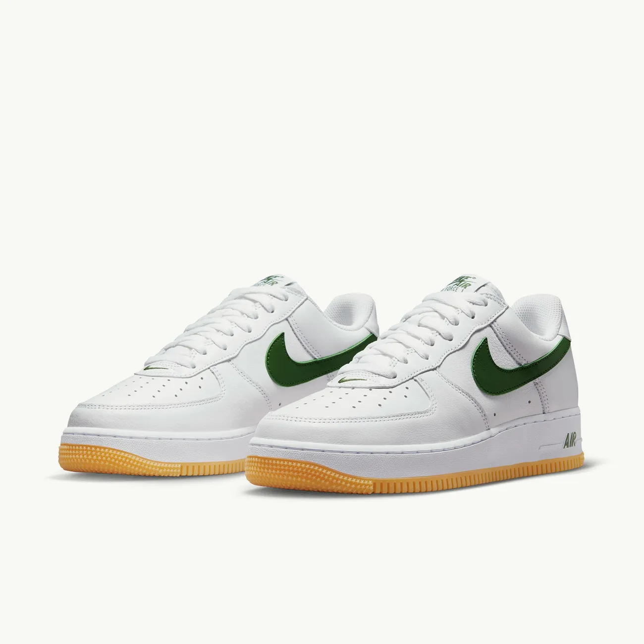 AIR FORCE 1 LOW RETRO QS WHITE FOREST GREEN GUM YELLOW