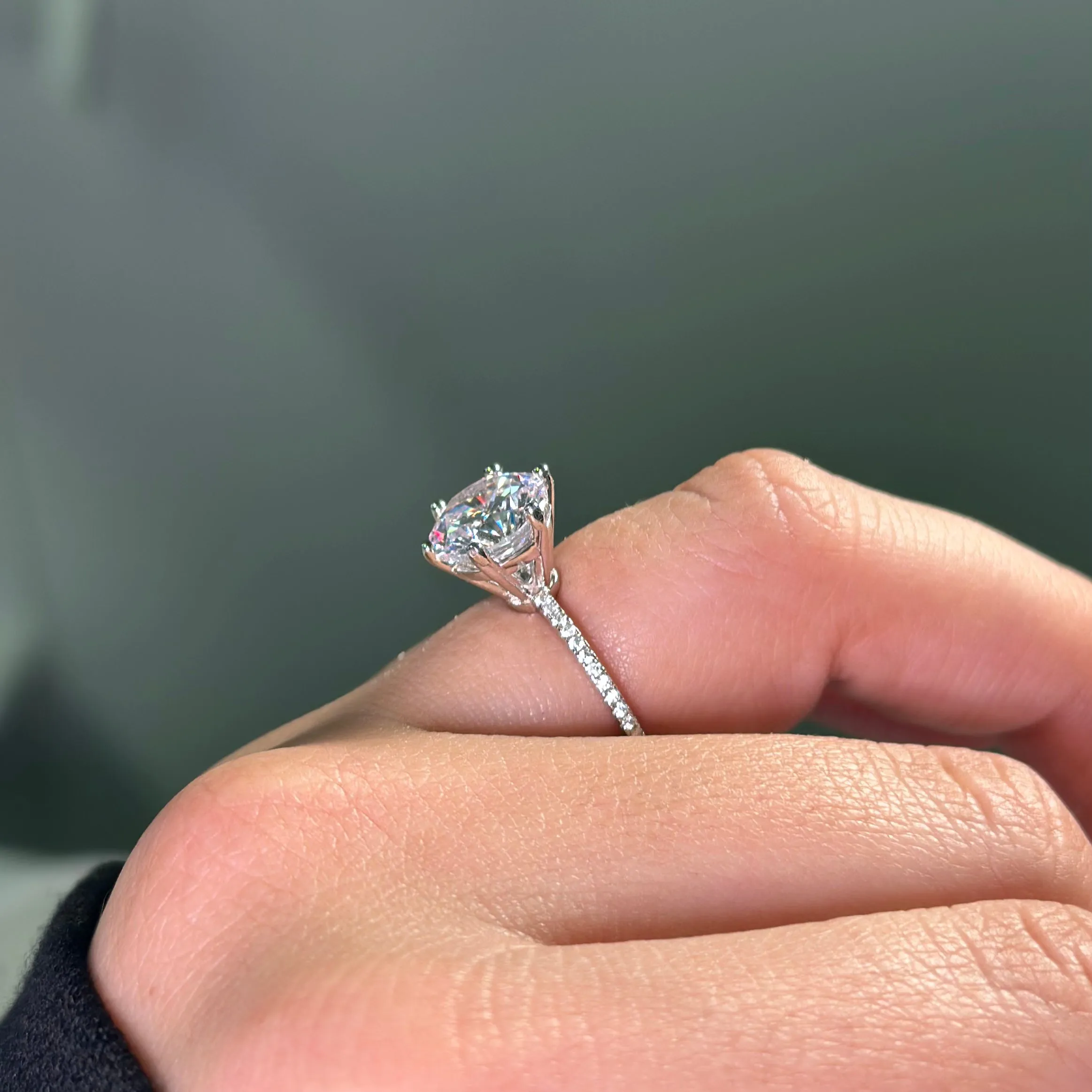 CINDERELLA MOISSANITE RING