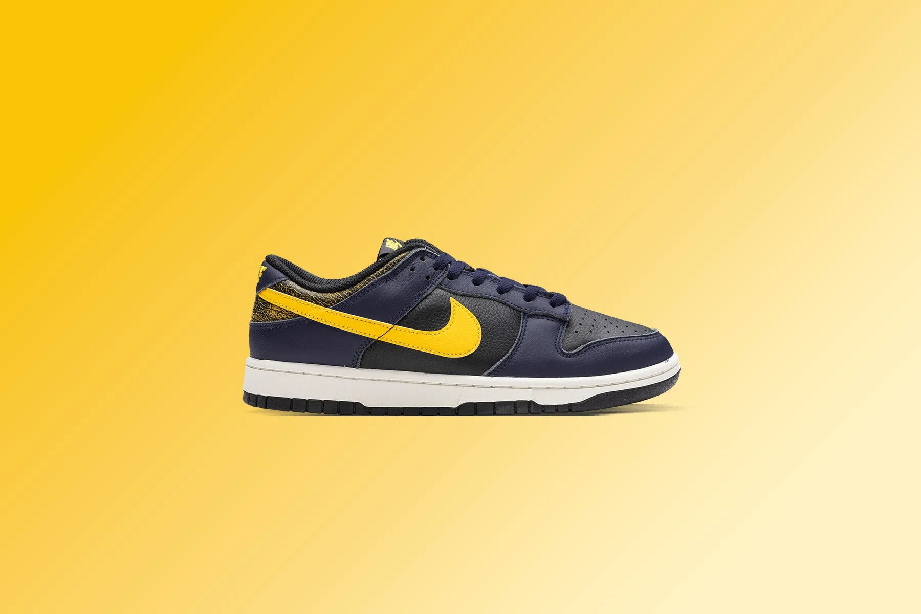 Dunk Low Retro Vintage 'Michigan' - Black/Tour Yellow/Midnight Navy