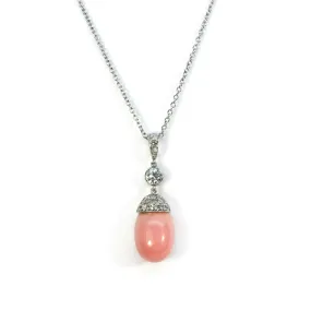 Eclat Jewels - One of a Kind Necklace with One Conch Pearl and Diamonds