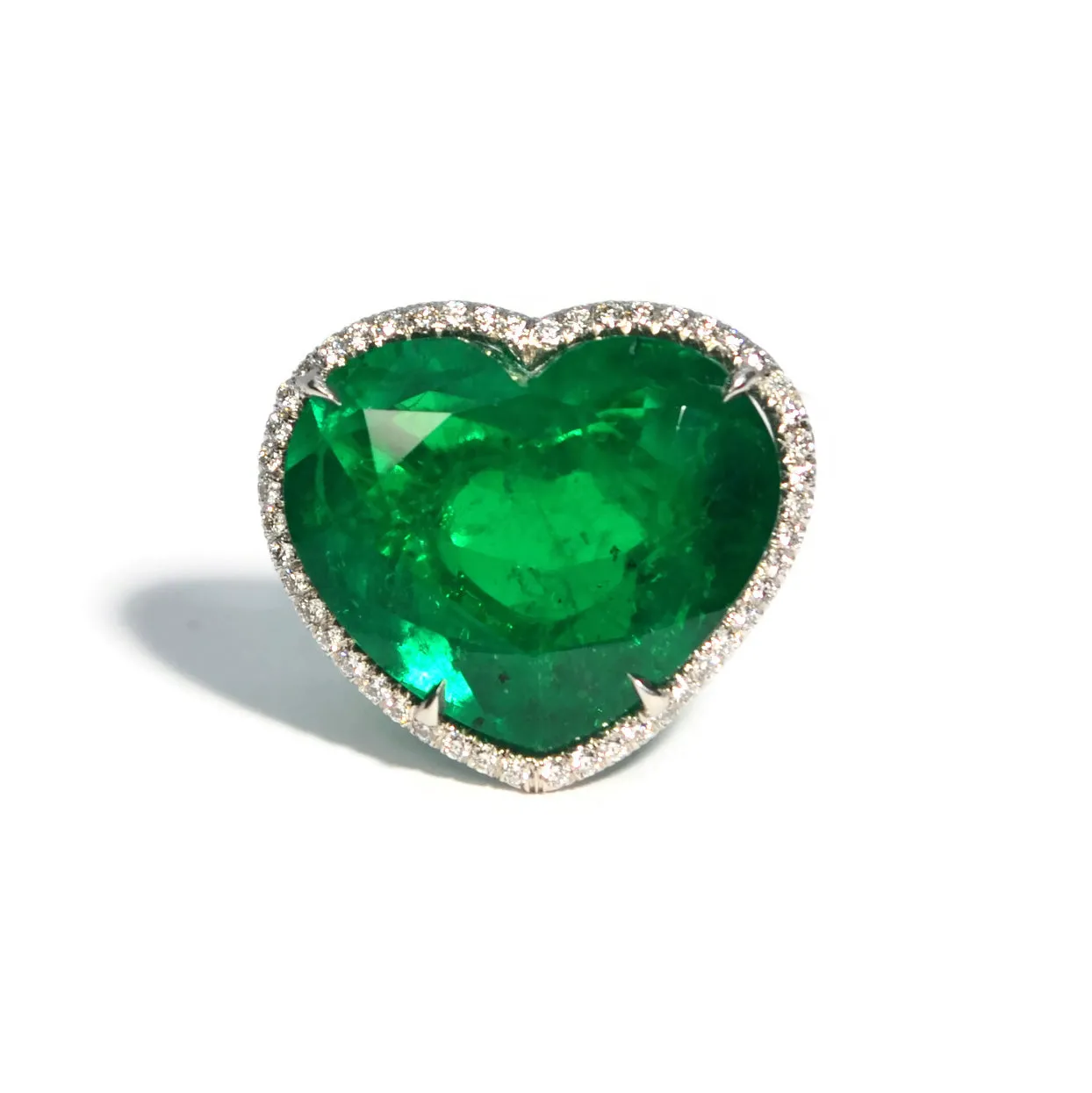 Eclat Jewels - One of a Kind Ring with Heart Shaped Colombian Emerald and Diamonds