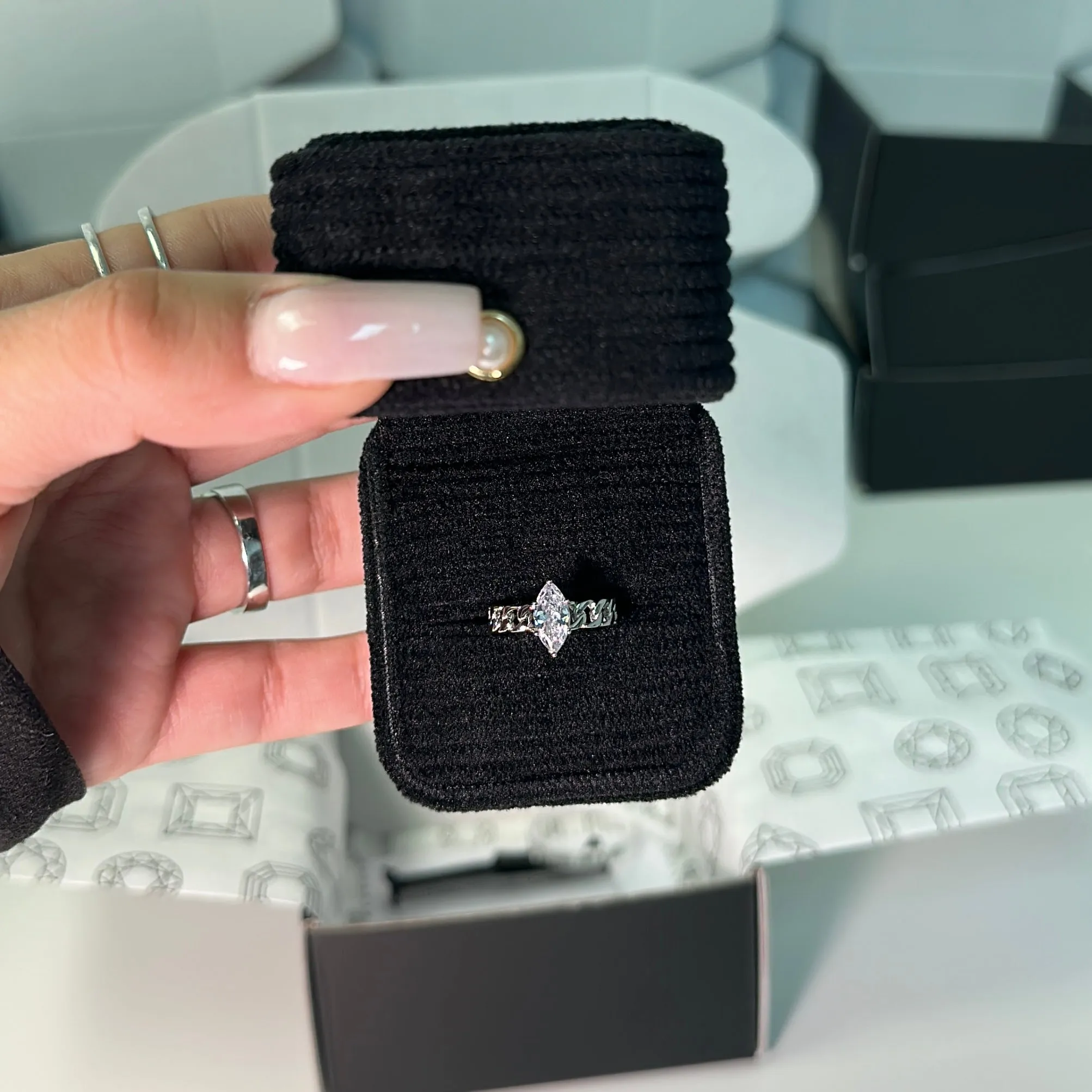 ELANA MOISSANITE RING