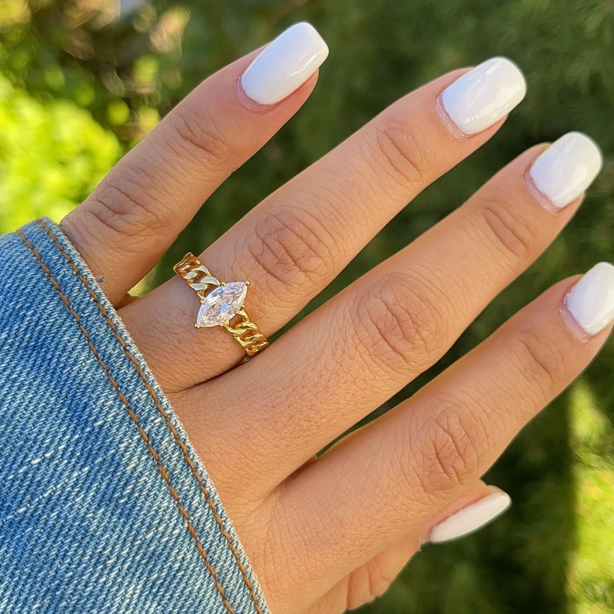 ELANA MOISSANITE RING