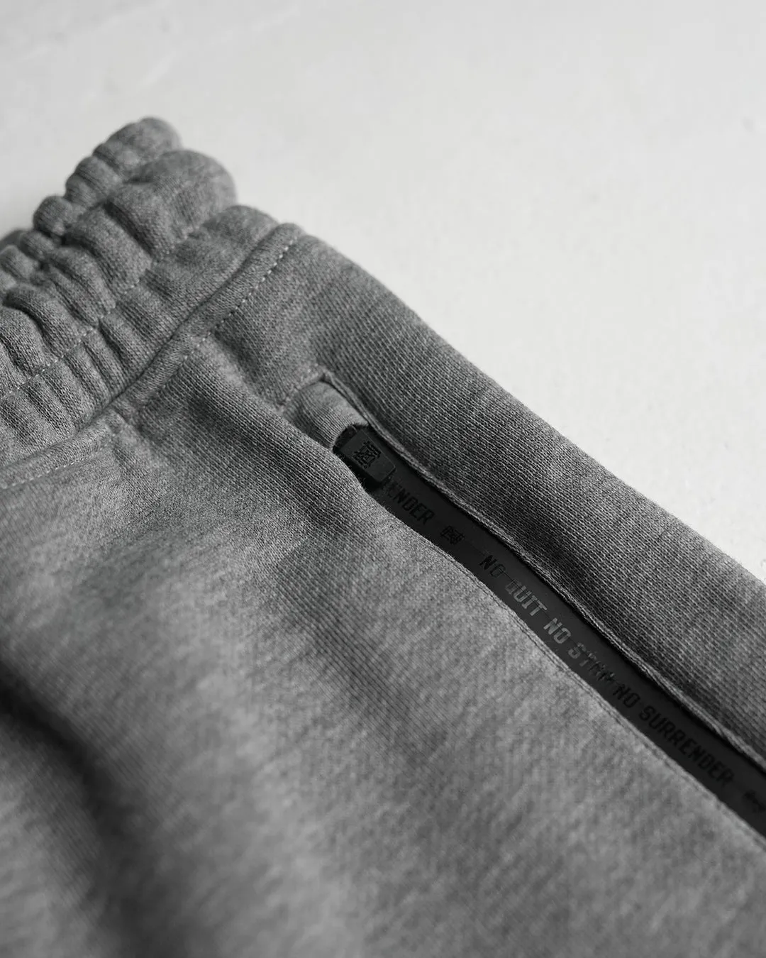 EMBOSSED FITTED JOGGERS-GREY