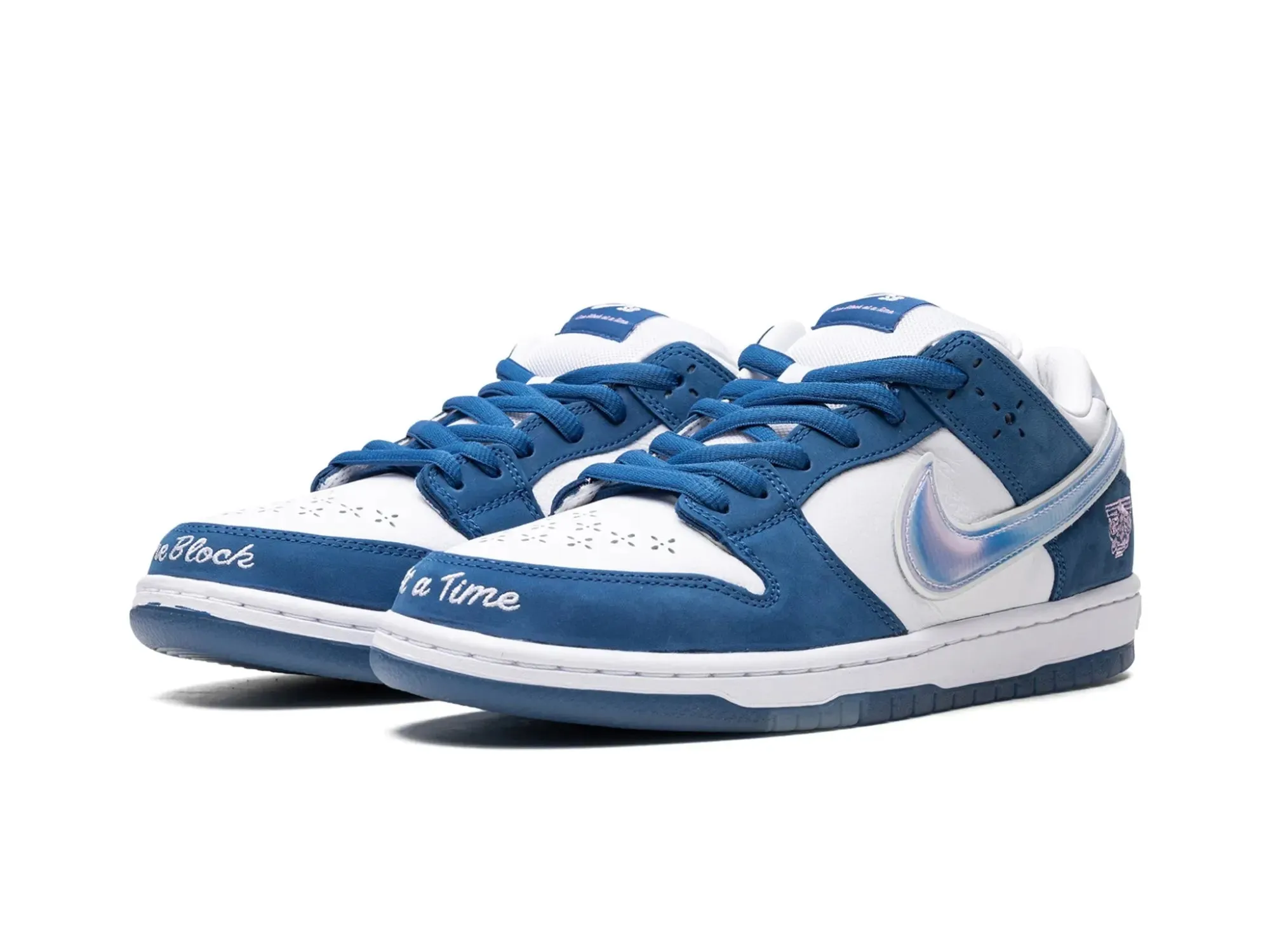 Nike SB Dunk Low Born X Raised "One Block At A Time"