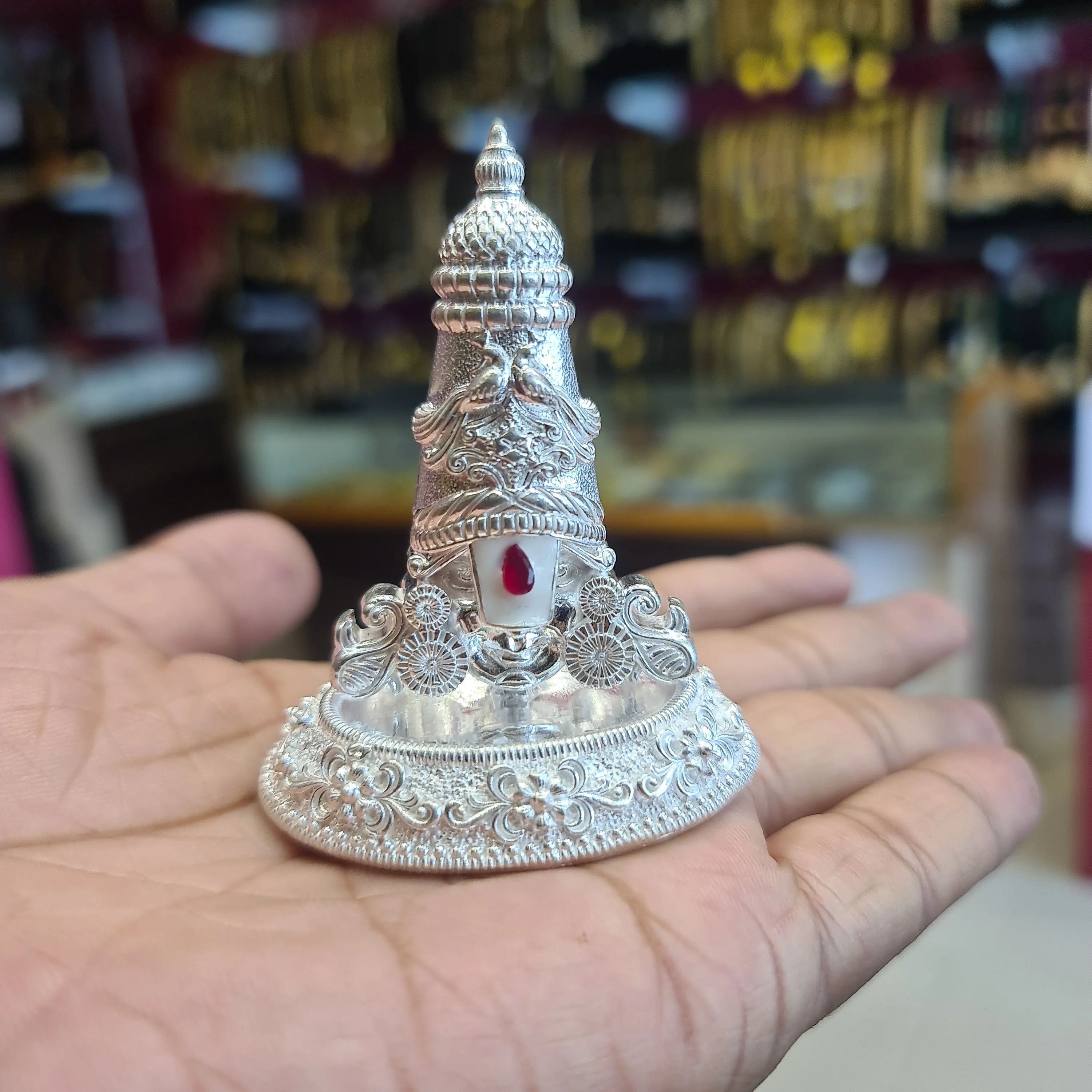 "Shine Bright: The Pure Silver Tirupati Balaji Idol - A Divine Masterpiece"