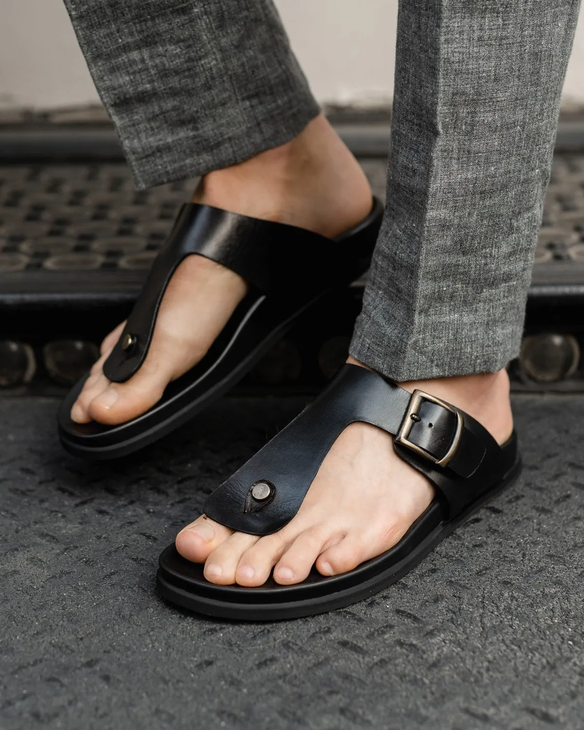 The Crusoe Sandal - Nero